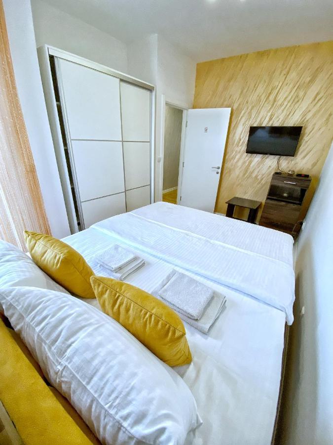 Daire Pleasure Lux1 *